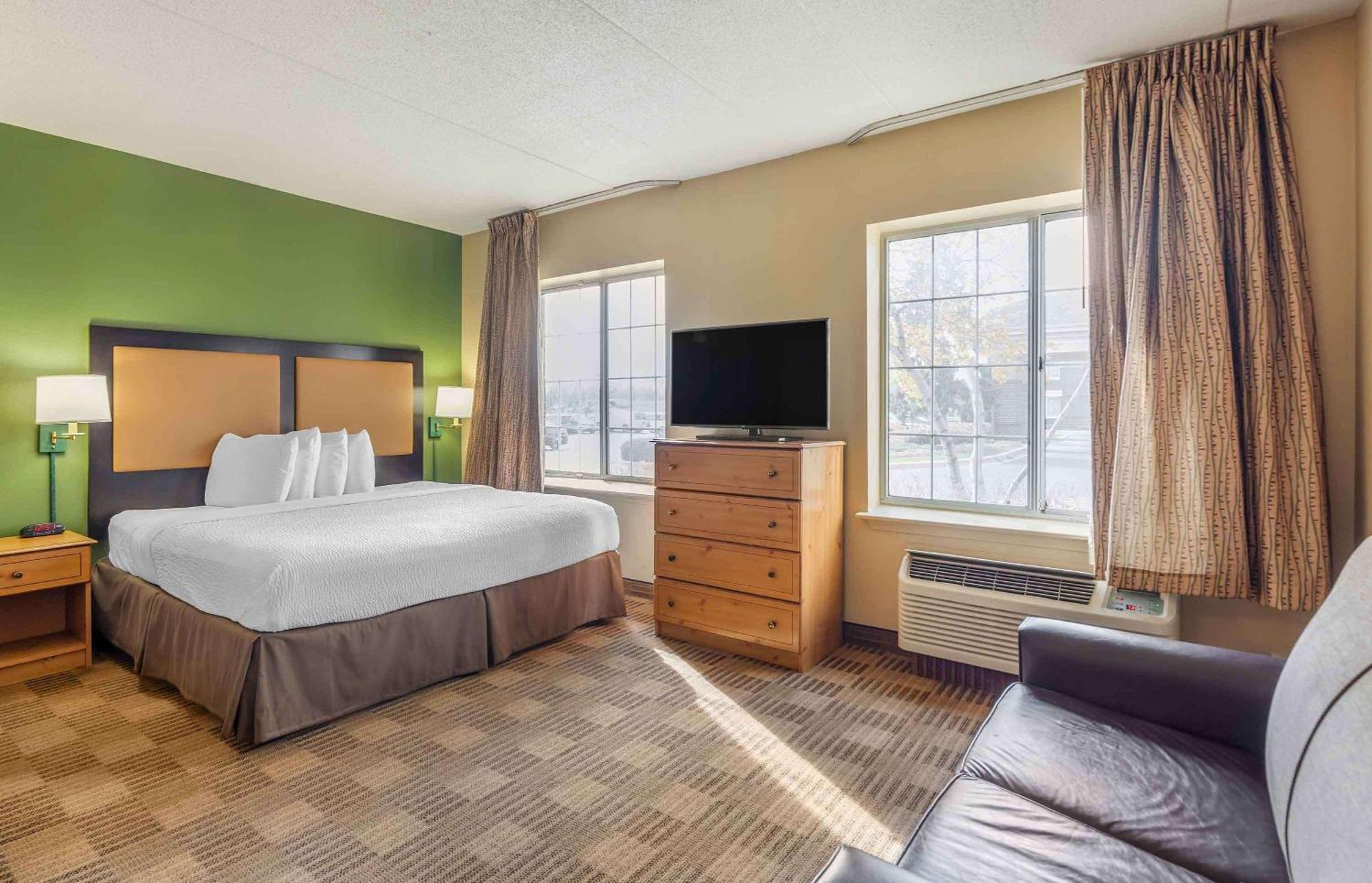Extended Stay America Select Suites - Chicago - Lombard - Oakbrook Oakbrook Terrace Kültér fotó