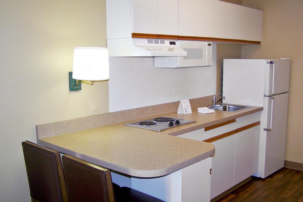 Extended Stay America Select Suites - Chicago - Lombard - Oakbrook Oakbrook Terrace Kültér fotó
