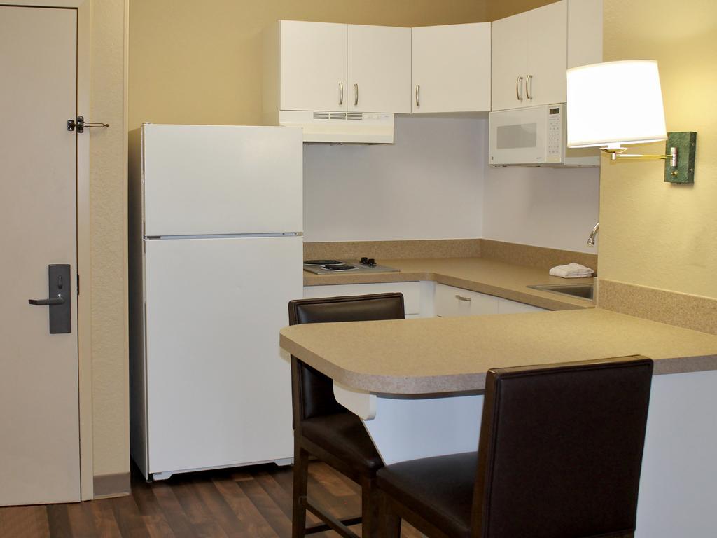 Extended Stay America Select Suites - Chicago - Lombard - Oakbrook Oakbrook Terrace Kültér fotó